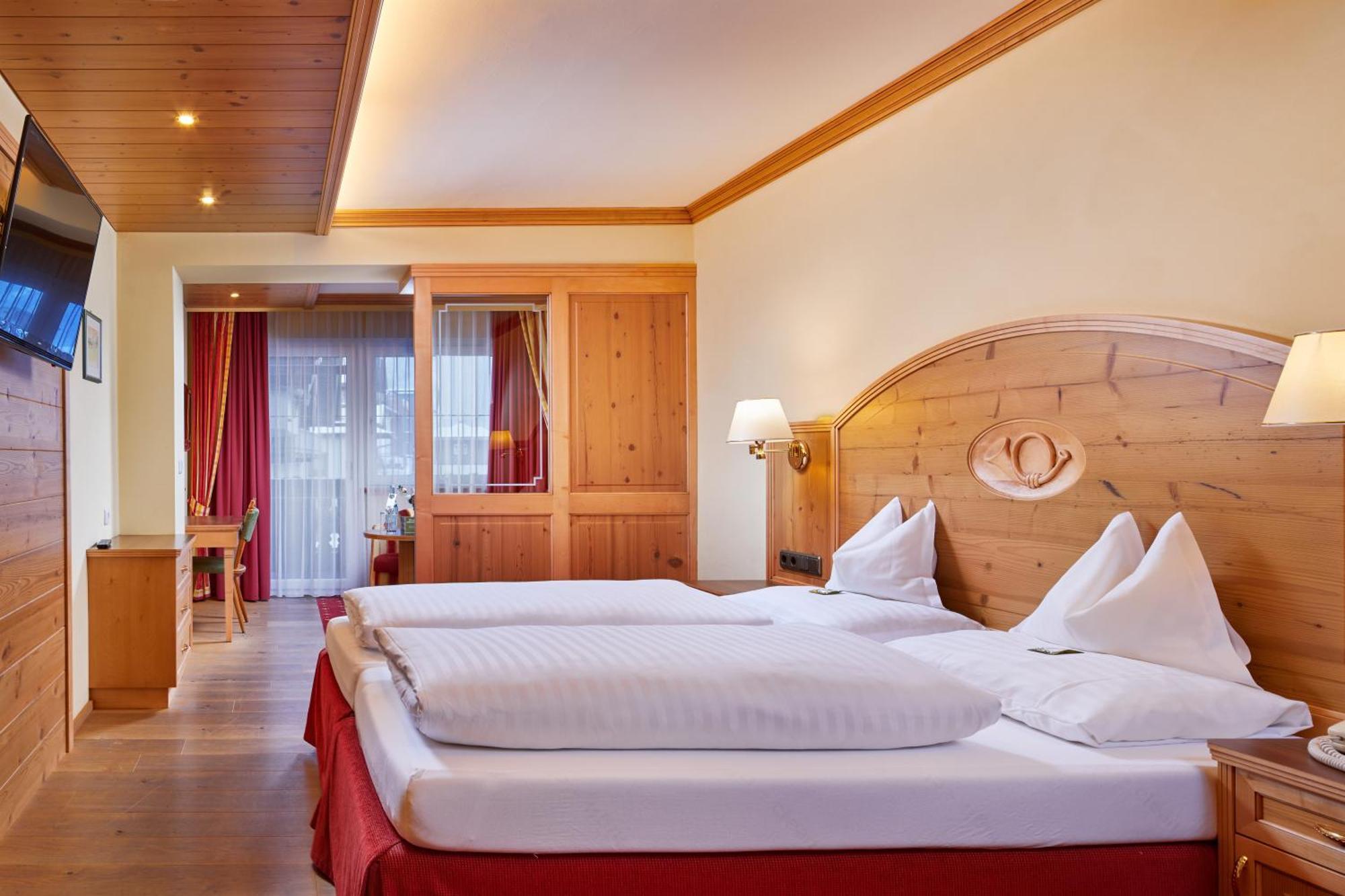 Hotel Neue Post Майргофен Екстер'єр фото