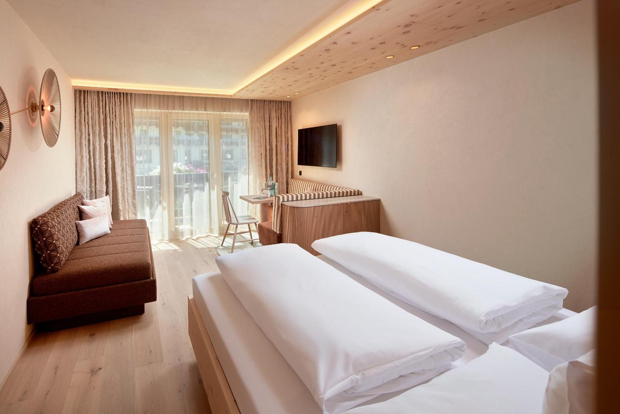 Hotel Neue Post Майргофен Екстер'єр фото